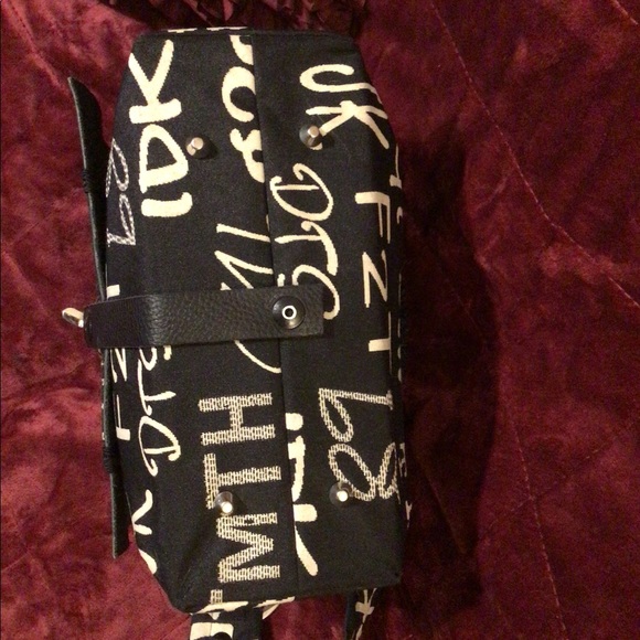 🎁Black and White Satchel Bag🎁 - Picture 10 of 10